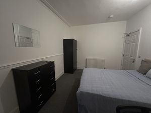 Photo 8- click for photo gallery